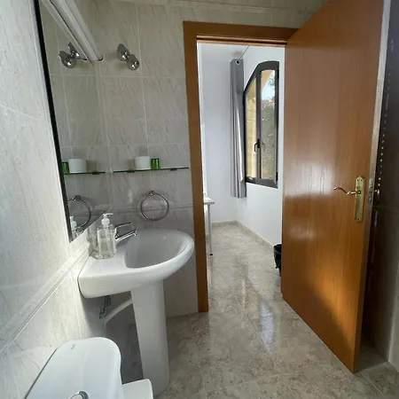 Rosa Molas Bed & Breakfast *